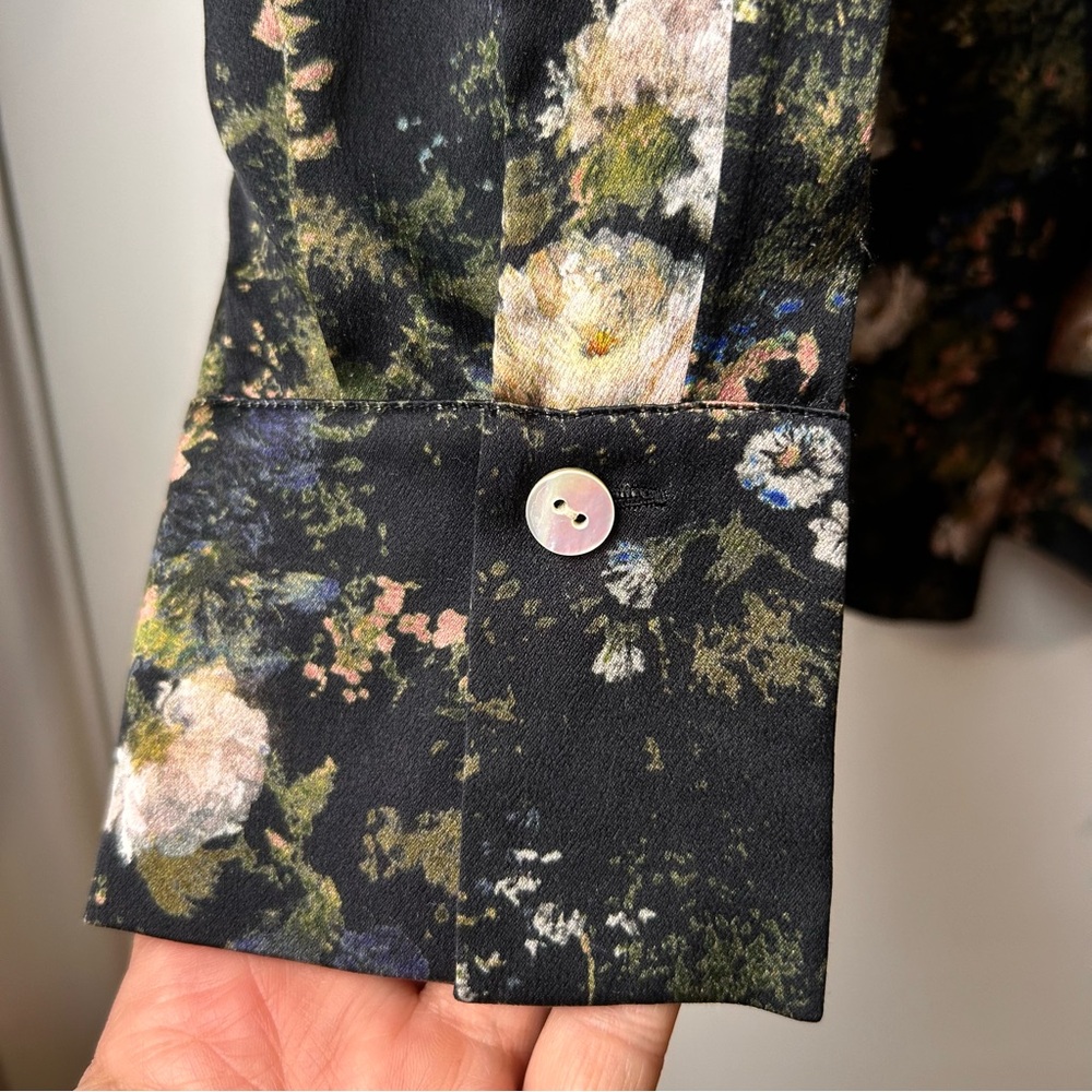 New VINCE 100% Silk Rose Field Blouse - Picture 9 of 11